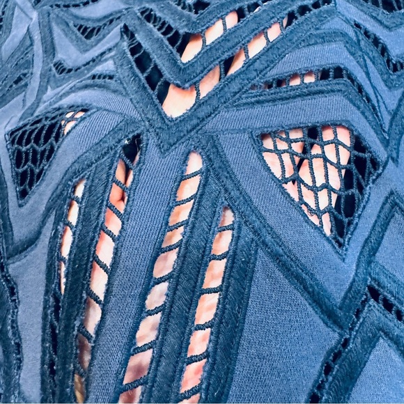 Tibi New York Women’s Embroidered Cut-out Top Cottton Navy Blue Sz Small - Picture 2 of 10